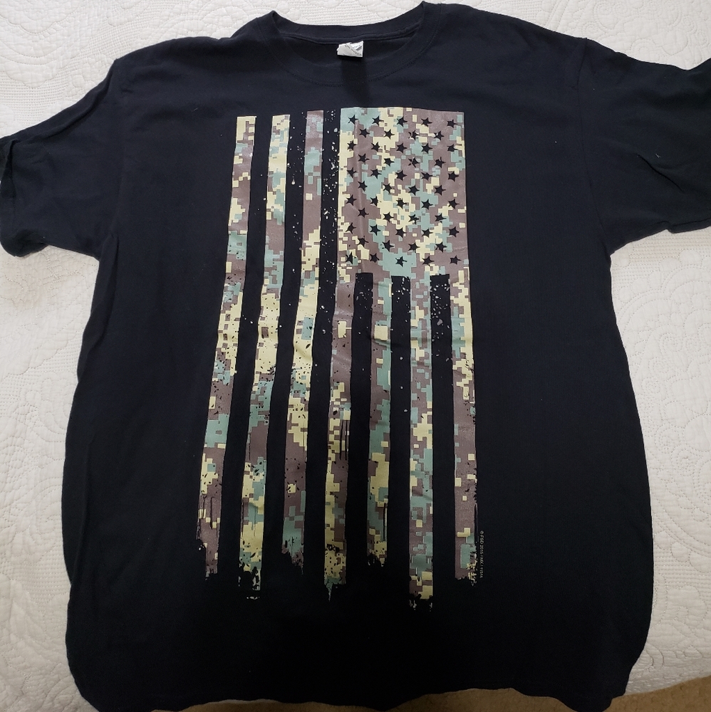 Mens camo flag t shirt